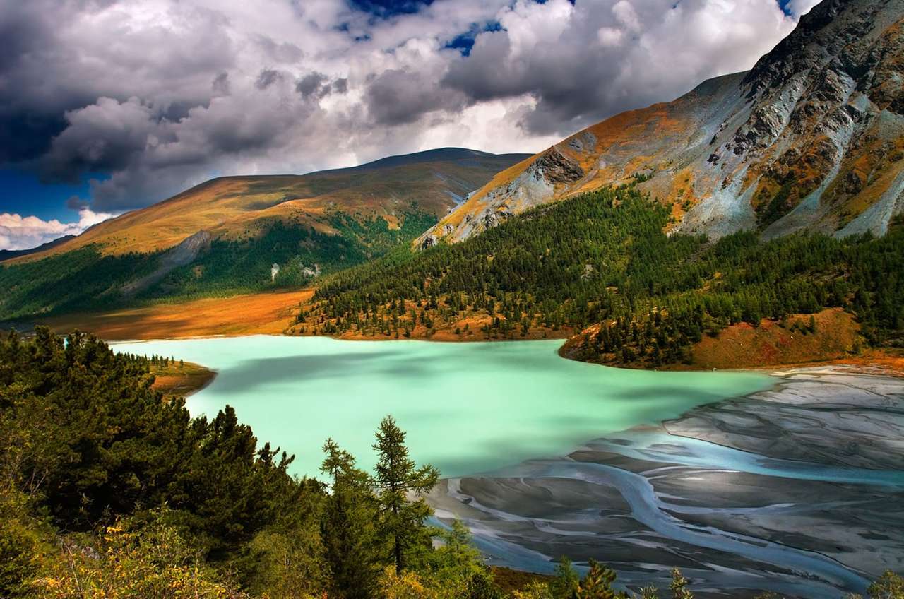 Jezioro Akkem na Syberii (Rosja) puzzle ze zdjęcia