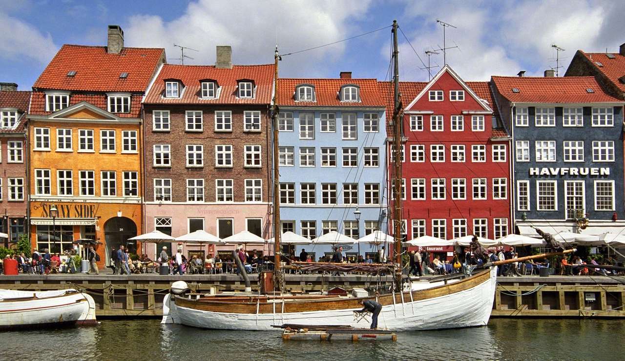 Dzielnica Nyhavn w Kopenhadze (Dania) puzzle online