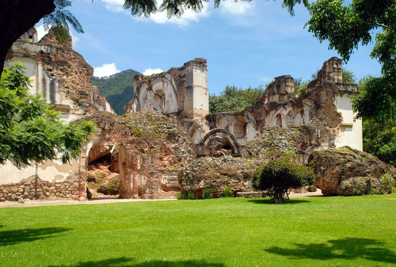 Ruiny kościoła La Recoleccion (Gwatemala) puzzle