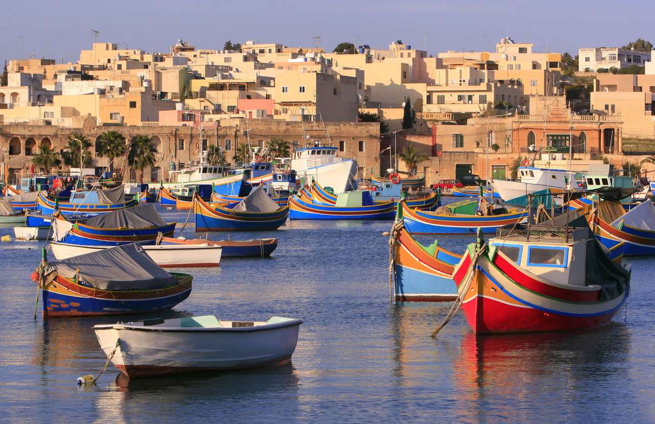Łodzie rybaków z Marsaxlokk (Malta) puzzle online ze zdjęcia