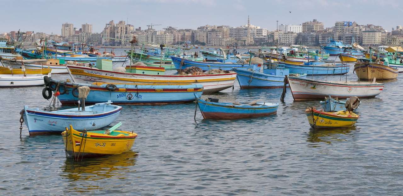 Widok na port w Aleksandrii (Egipt) puzzle online