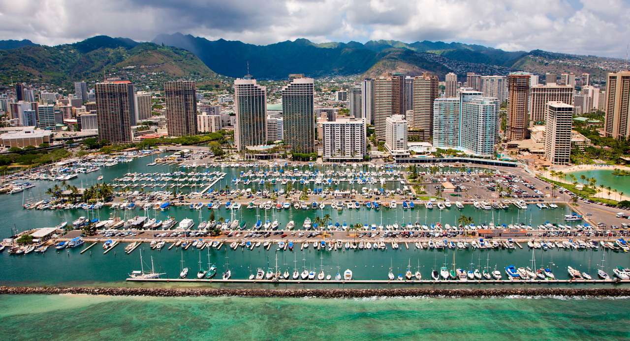 Marina w Honolulu (USA) puzzle ze zdjęcia