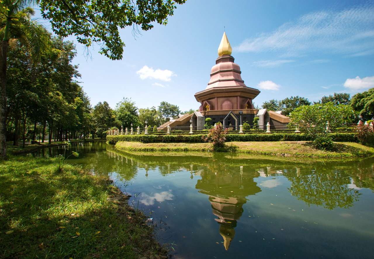Świątynia buddyjska Phi Lom (Tajlandia) puzzle