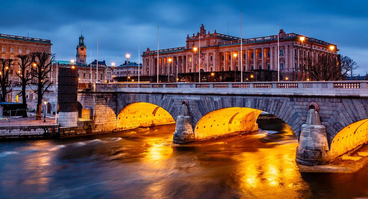 Budynek Riksdagu i Most Północny w Sztokholmie (Szwecja) puzzle