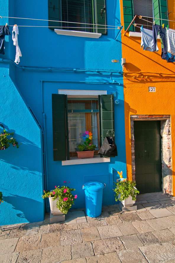 Fasady kolorowych domów w Burano (Włochy) puzzle ze zdjęcia