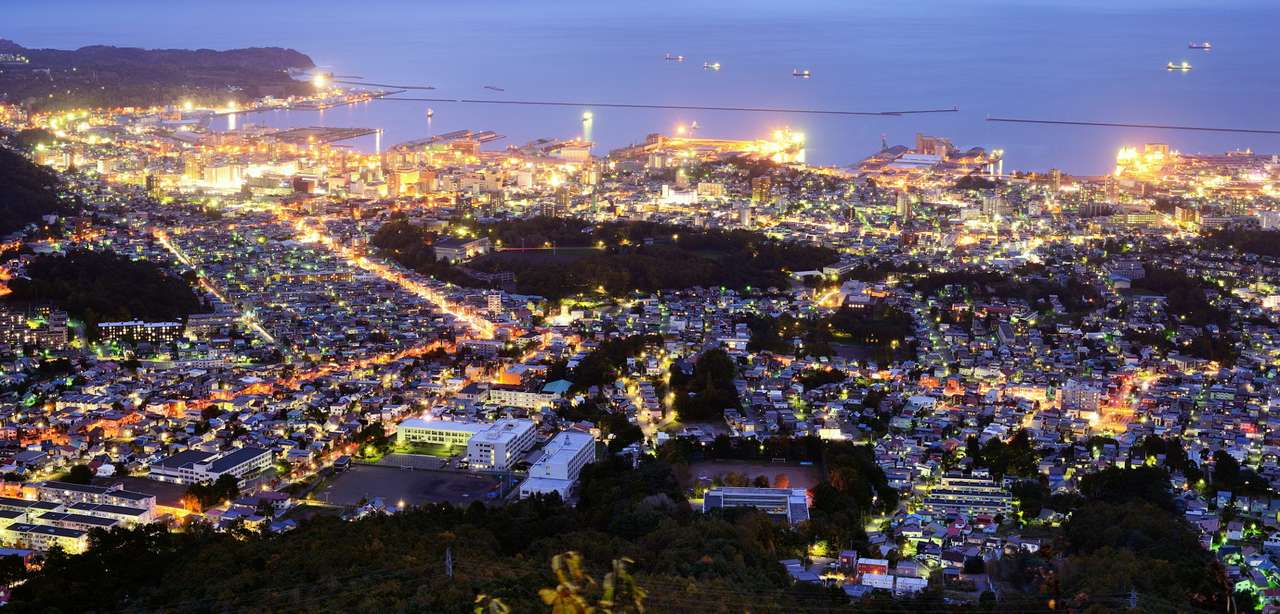 Nocna panorama Otaru (Japonia) puzzle ze zdjęcia