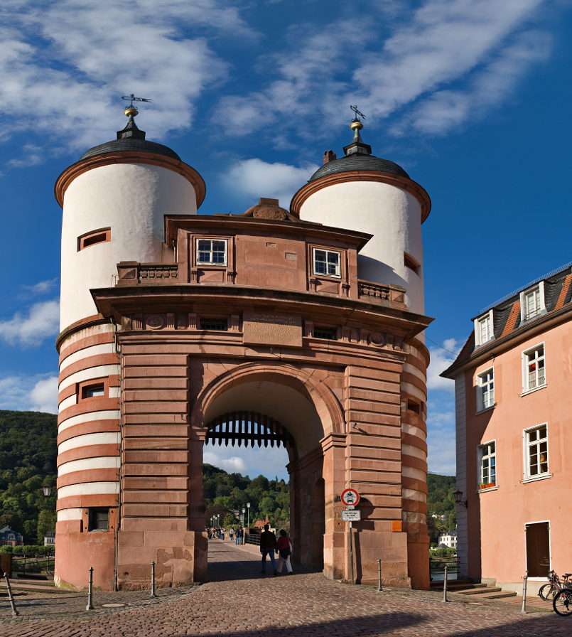 Brama prowadząca na Stary Most w Heidelbergu (Niemcy) puzzle