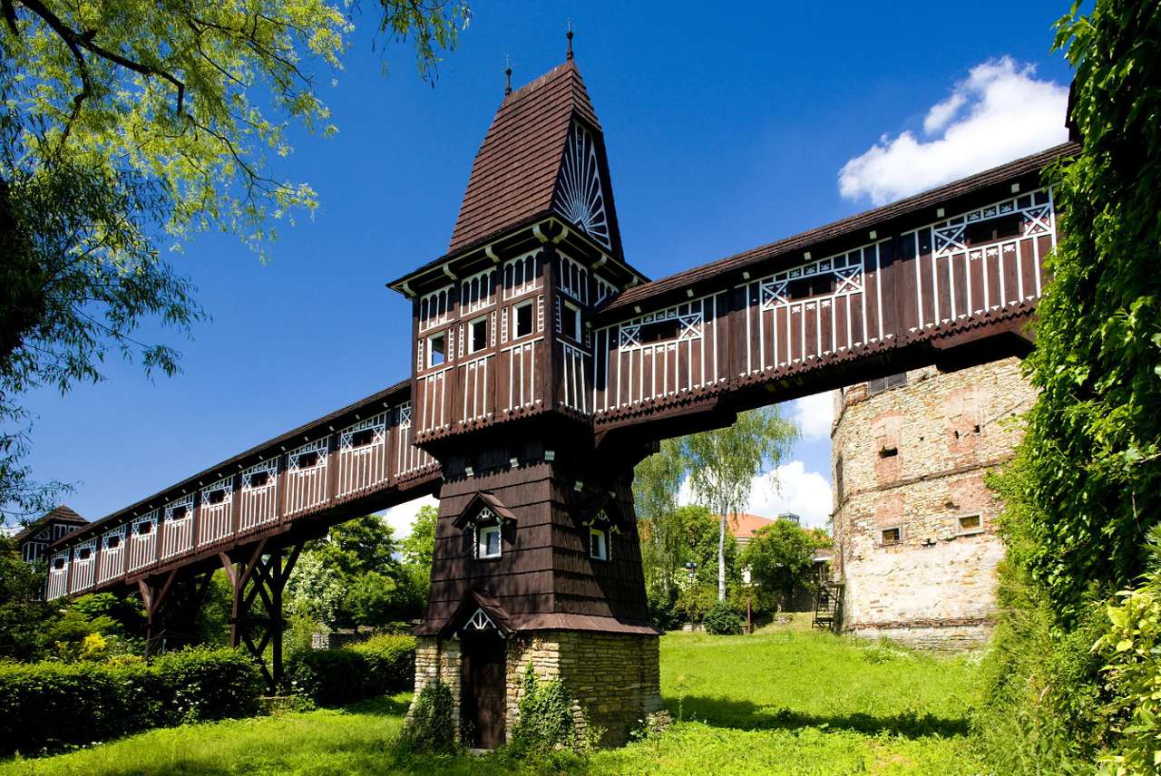Drewniany most w Nowym Mieście nad Metują (Czechy) puzzle
