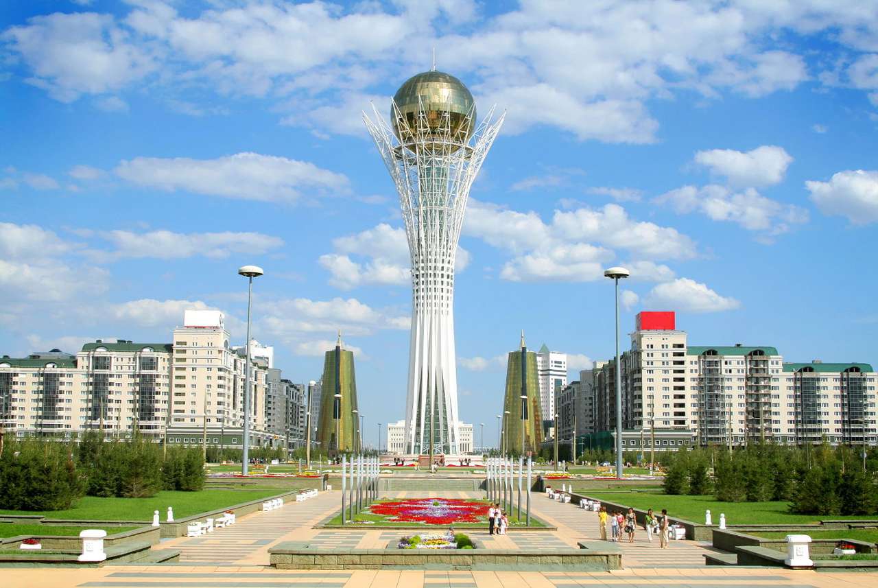 Wieża Bajterek w Astanie (Kazachstan) puzzle