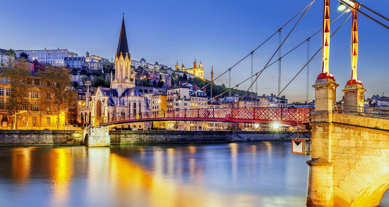 Panorama Lyonu z Bazyliką na wzgórzu (Francja) puzzle ze zdjęcia