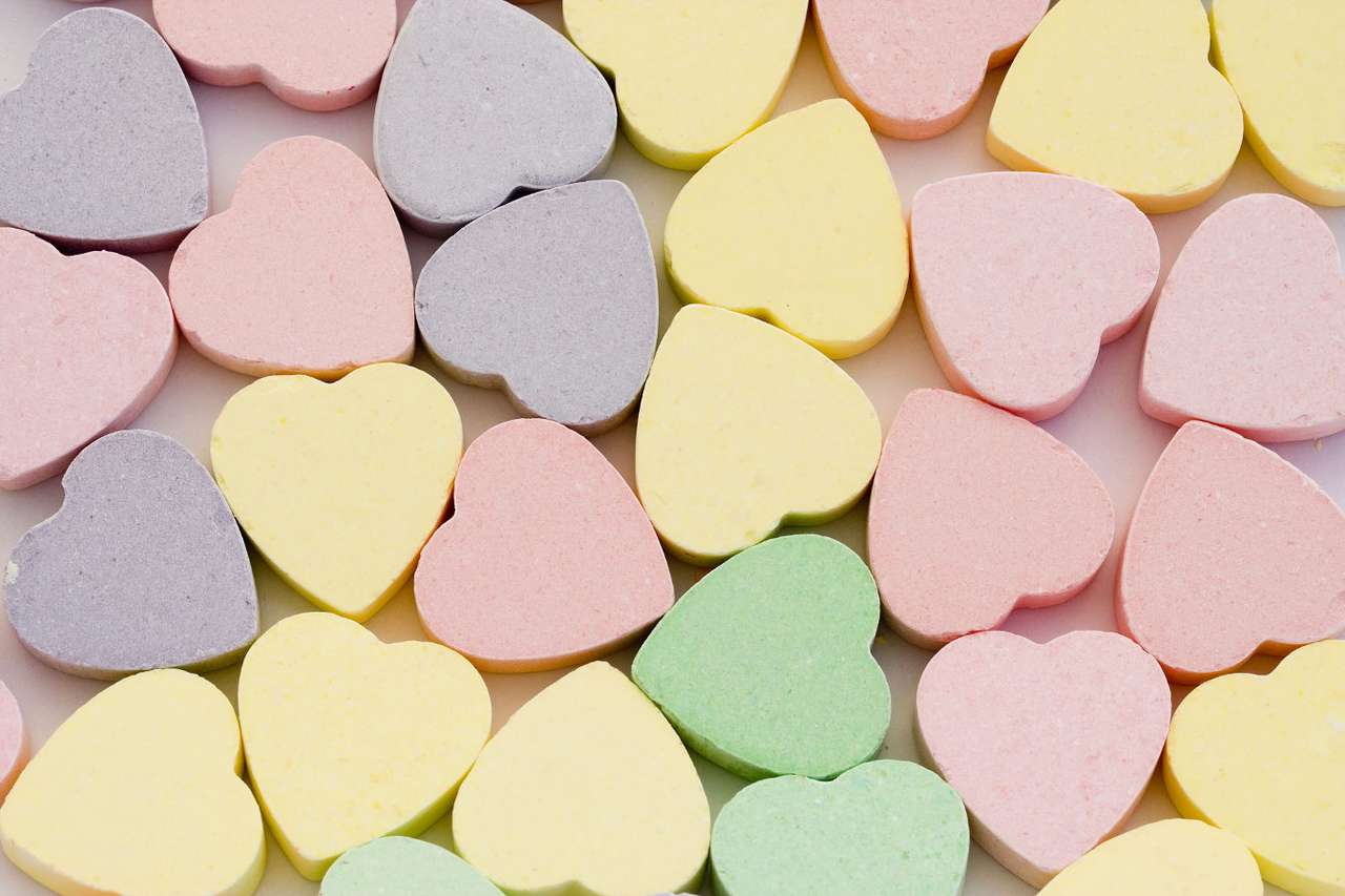 Cukierki w kształcie serca puzzle