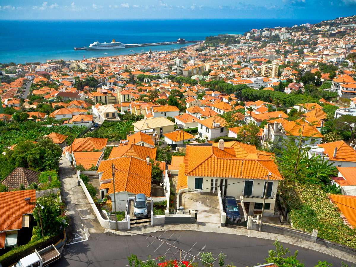 Miasto Funchal na Maderze (Portugalia) puzzle online