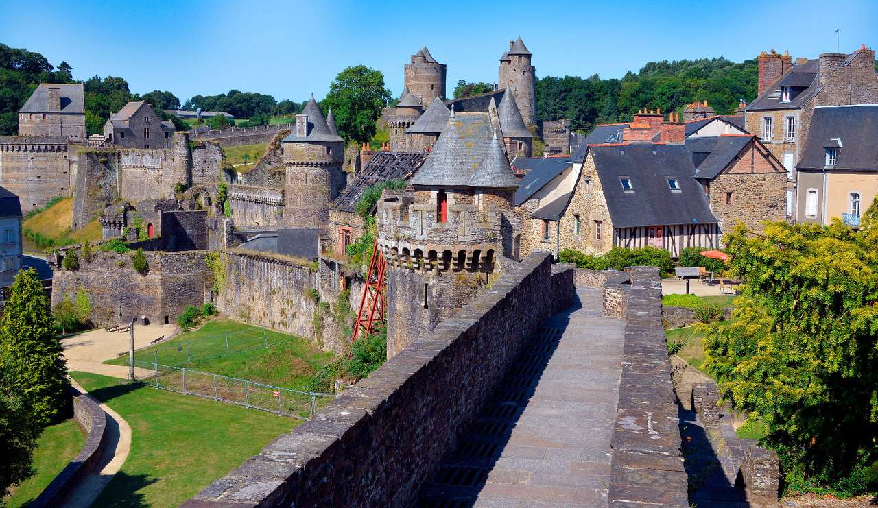 Zamek w Fougères (Francja) puzzle online