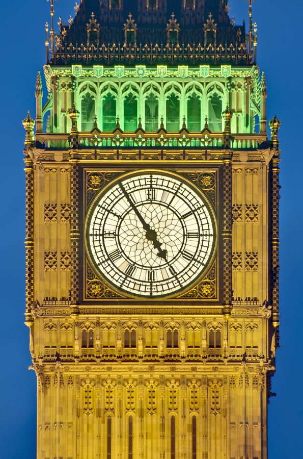 Tarcza zegarowa na Elizabeth Tower (Wielka Brytania) puzzle online ze zdjęcia