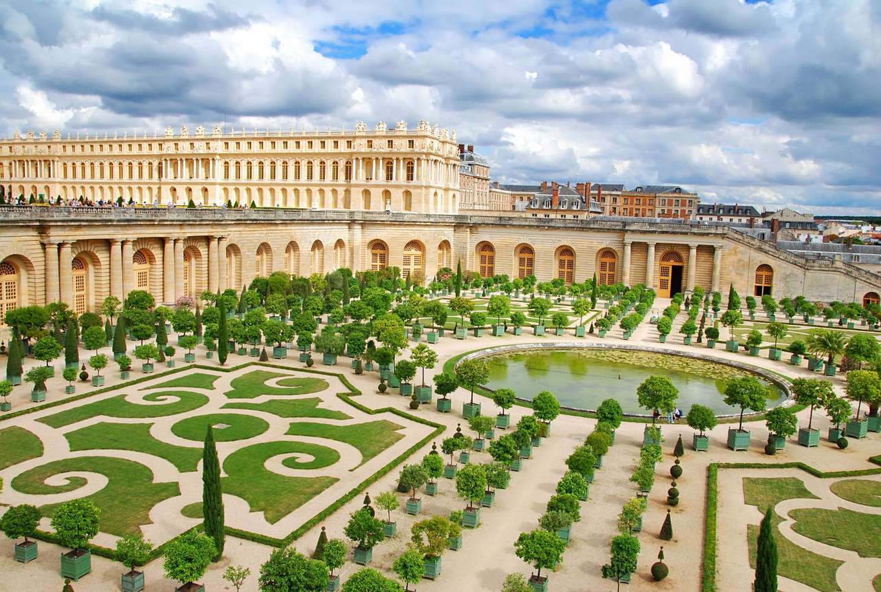 Ogrody pałacu królewskiego w Wersalu (Francja) puzzle ze zdjęcia
