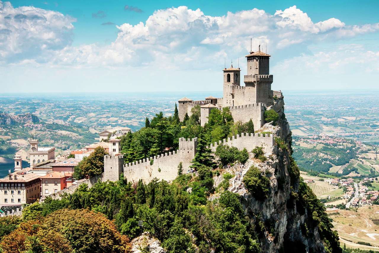 Twierdza La Rocca o Guaita (San Marino) puzzle ze zdjęcia