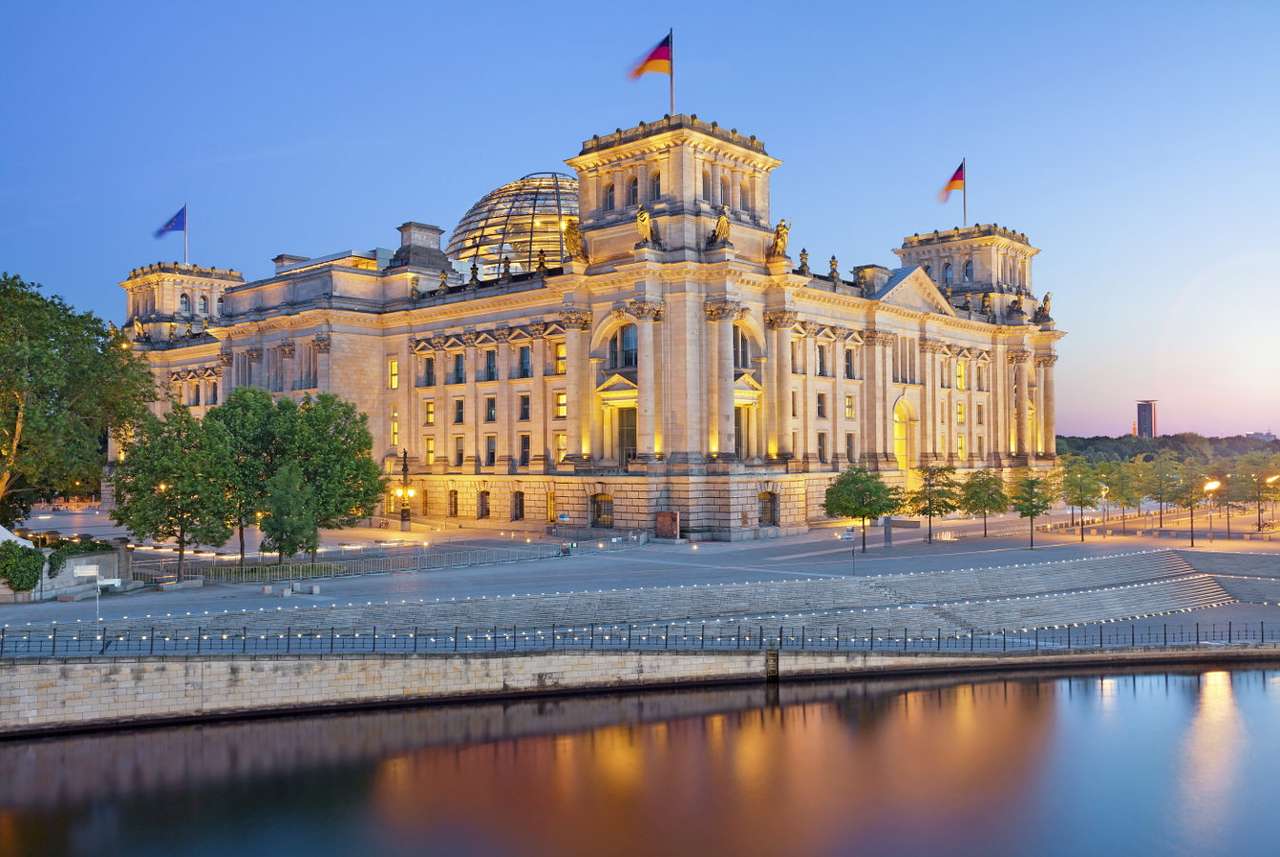 Budynek Reichstagu w Berlinie (Niemcy) puzzle ze zdjęcia