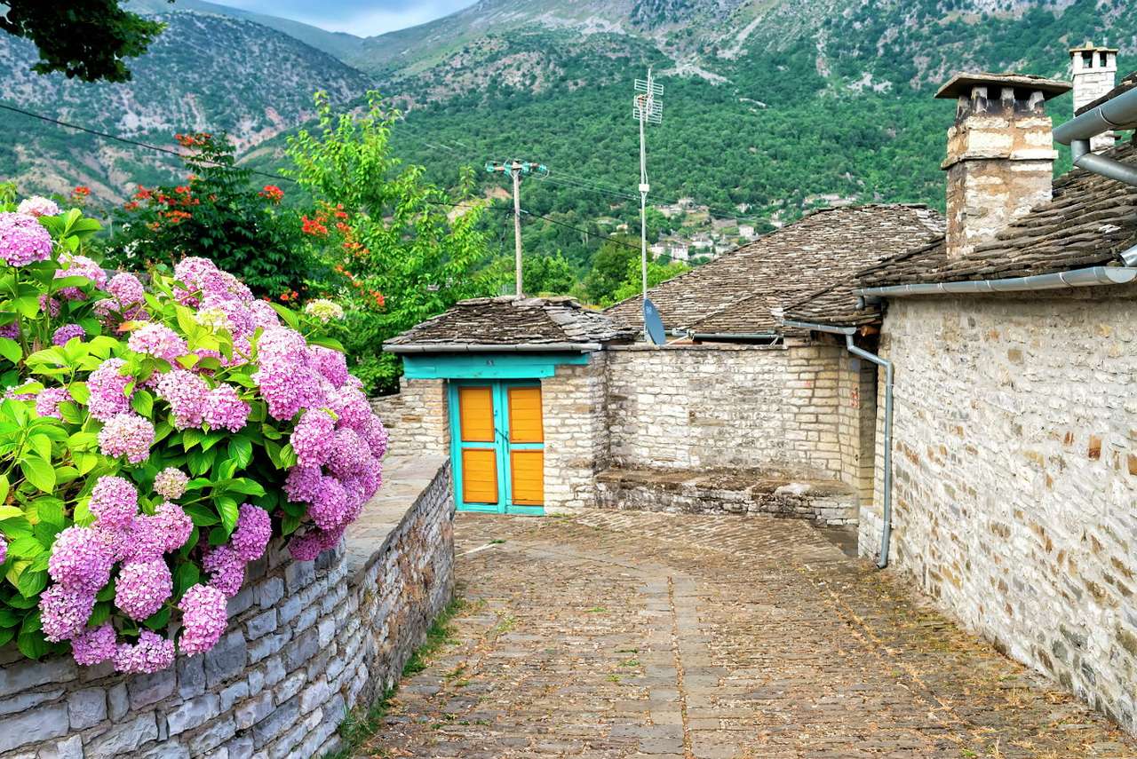 Kamienna uliczka we wsi Papingo (Grecja) puzzle ze zdjęcia