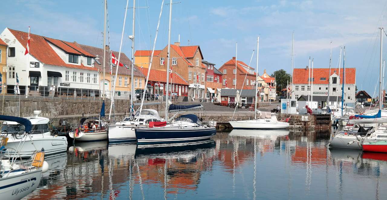 Przystań jachtowa w Tejn (Dania) puzzle online