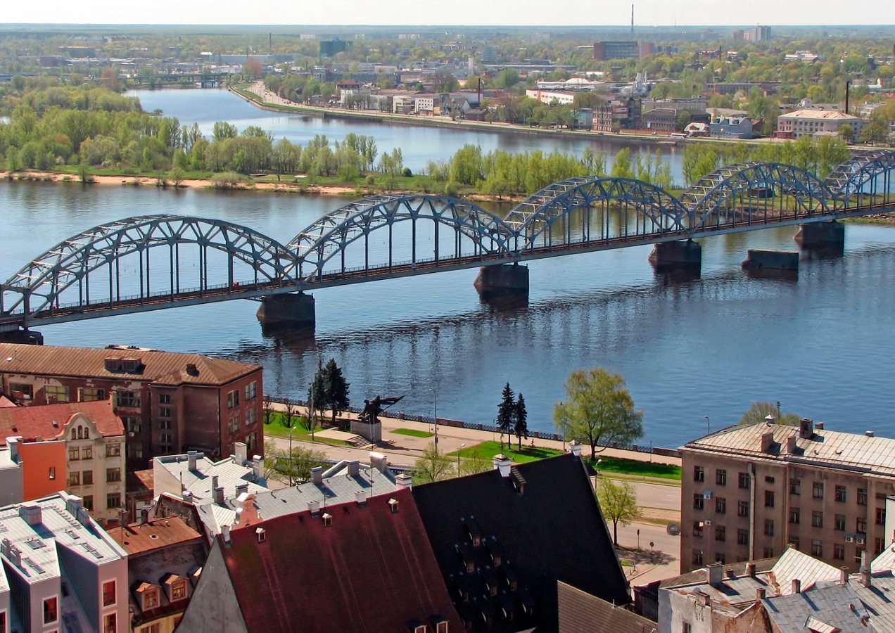 Most kolejowy w Rydze (Łotwa) puzzle online ze zdjęcia