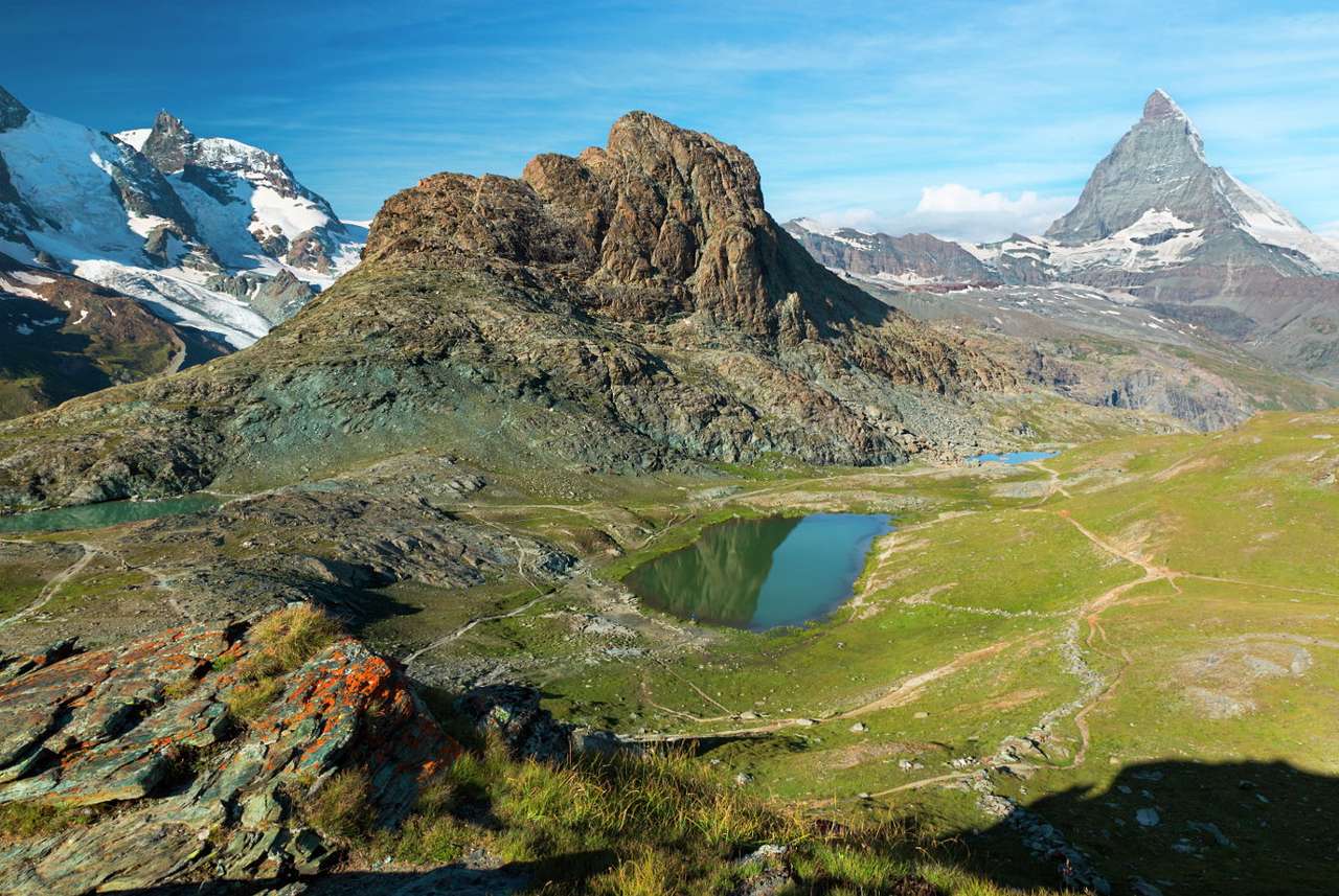 Alpy Zachodnie ze szczytem Matterhorn w tle (Szwajcaria) puzzle ze zdjęcia