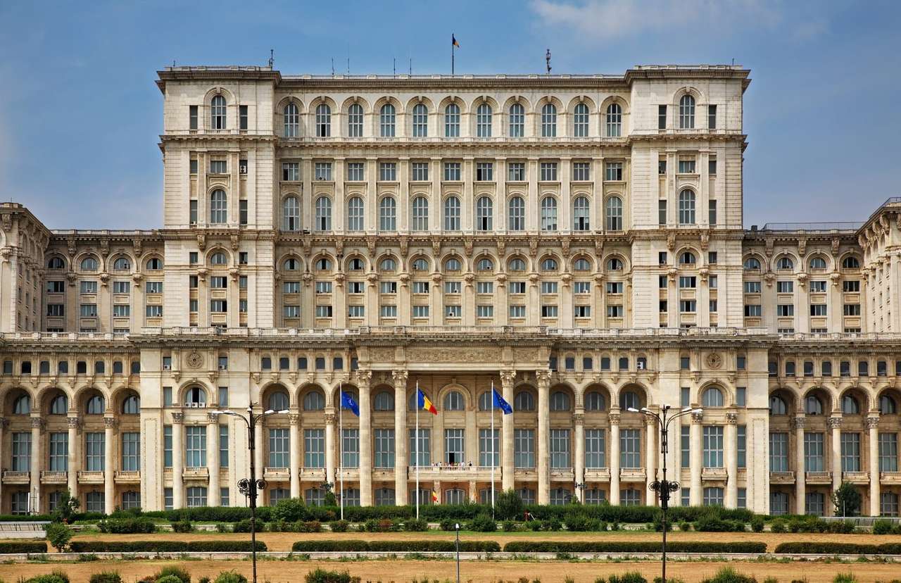 Budynek parlamentu w Bukareszcie (Rumunia) puzzle