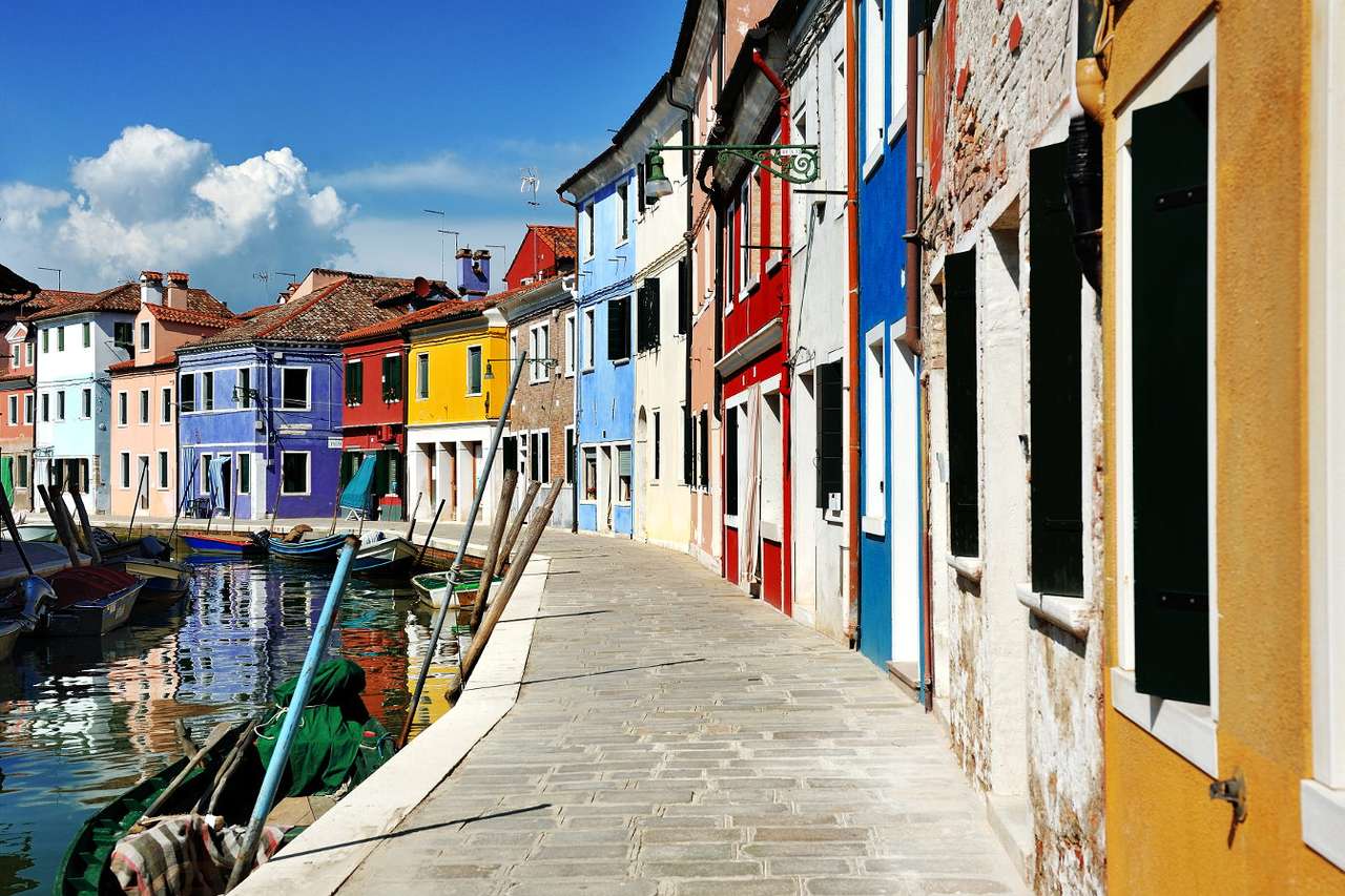 Kolorowe domy w Burano (Włochy) puzzle online