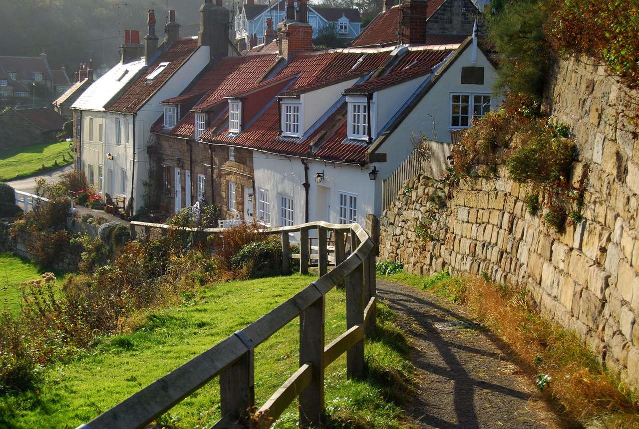 Malownicza wieś Sandsend (Wielka Brytania) puzzle online ze zdjęcia