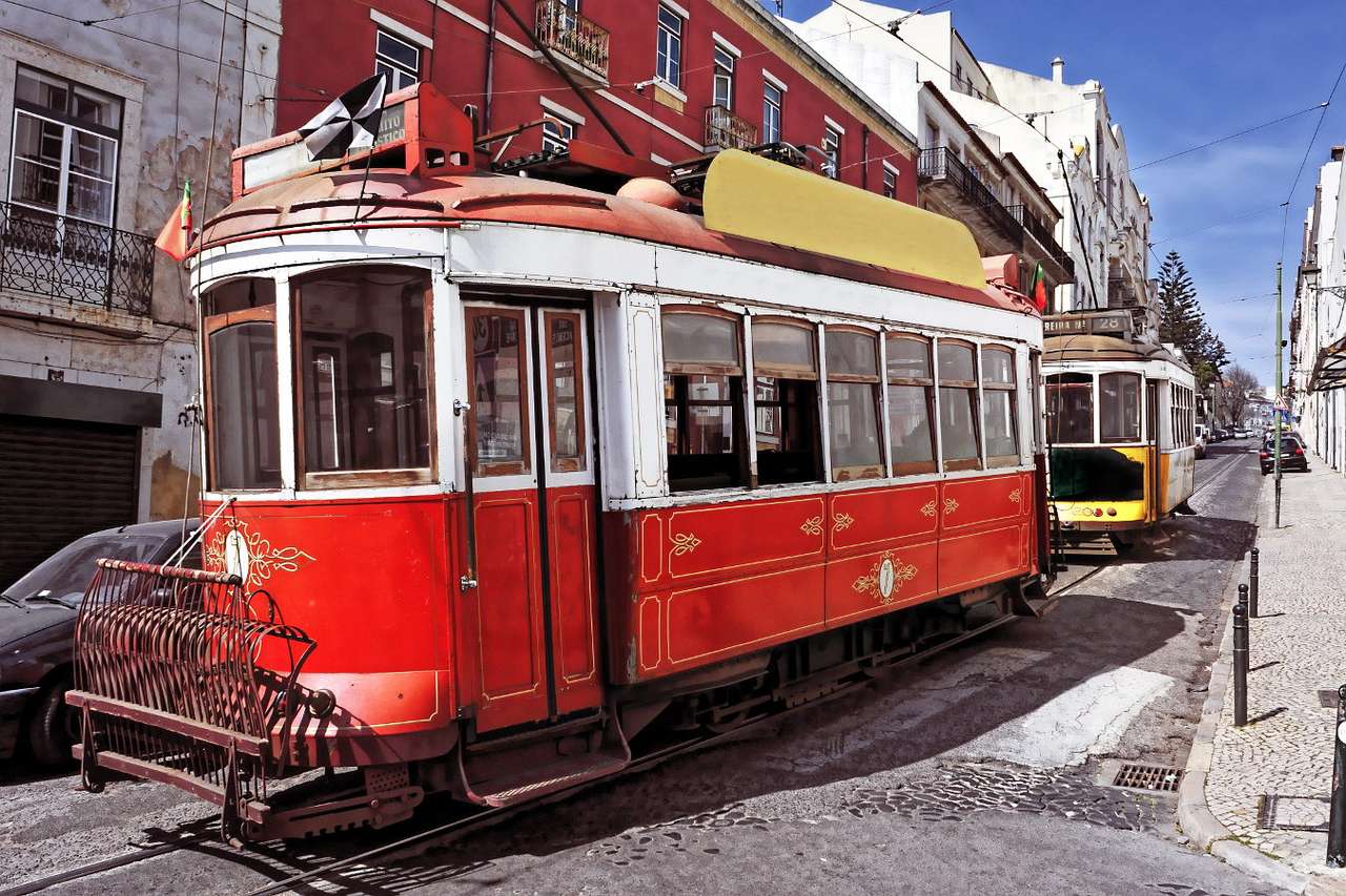 Zabytkowe tramwaje w Lizbonie (Portugalia) puzzle ze zdjęcia