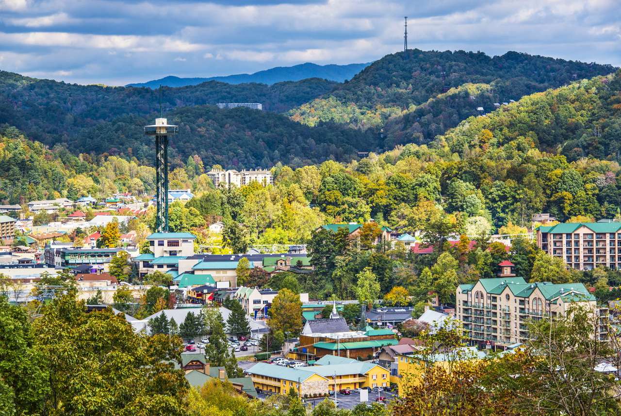 Miasto Gatlinburg na terenie Smoky Mountains (USA) puzzle online ze zdjęcia