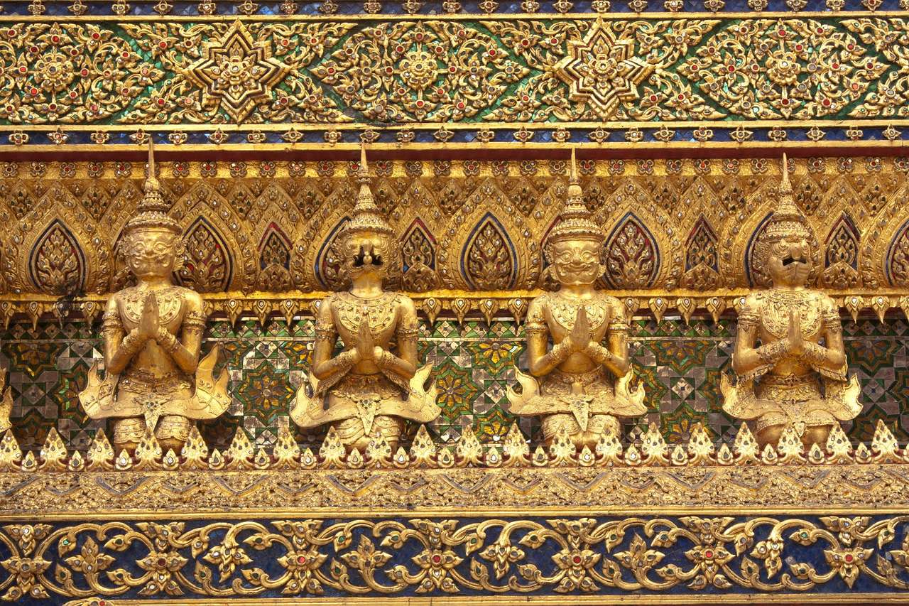 Detale w świątyni Wat Phra Kaew (Tajlandia) puzzle online ze zdjęcia