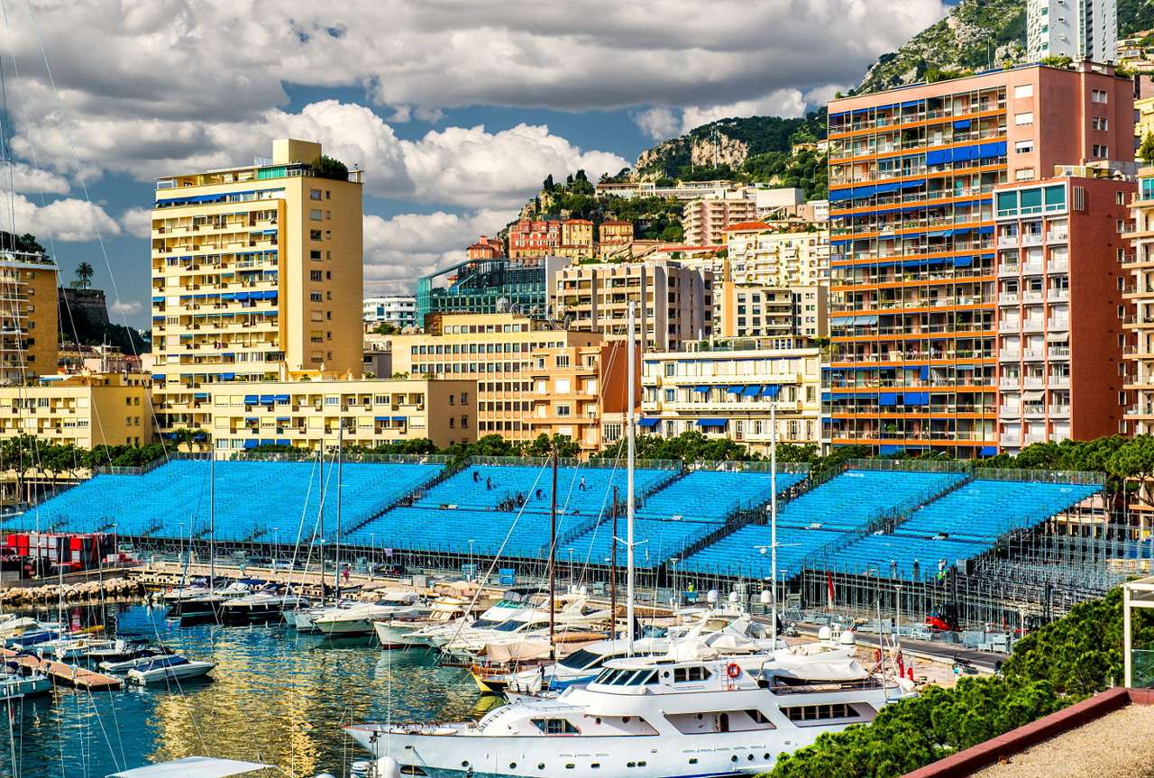 Przygotowania do Wyścigu Grand Prix (Monako) puzzle online ze zdjęcia
