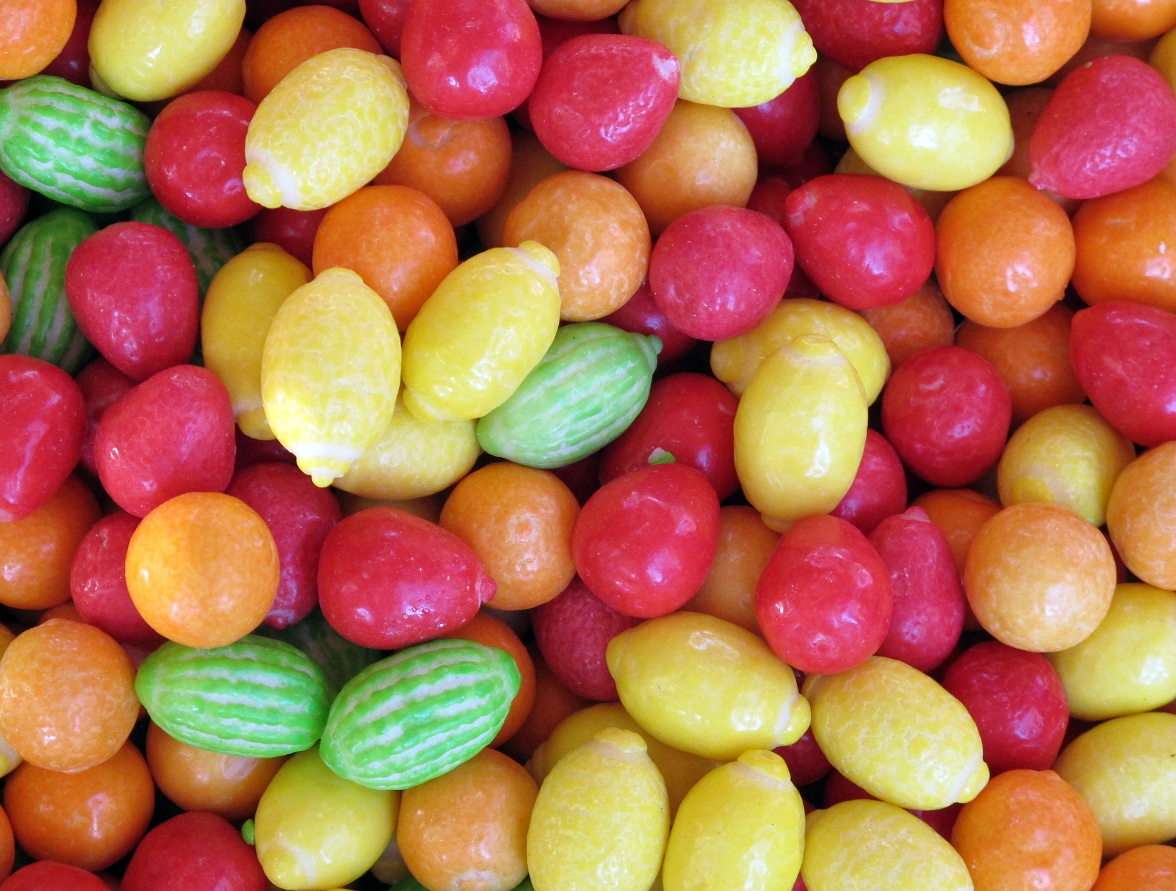 Małe kolorowe cukierki puzzle online ze zdjęcia