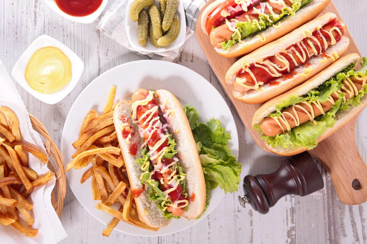 Hot dog z dodatkami puzzle online ze zdjęcia