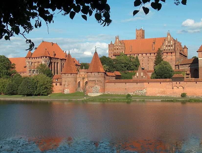 Zamek w Malborku puzzle online ze zdjęcia
