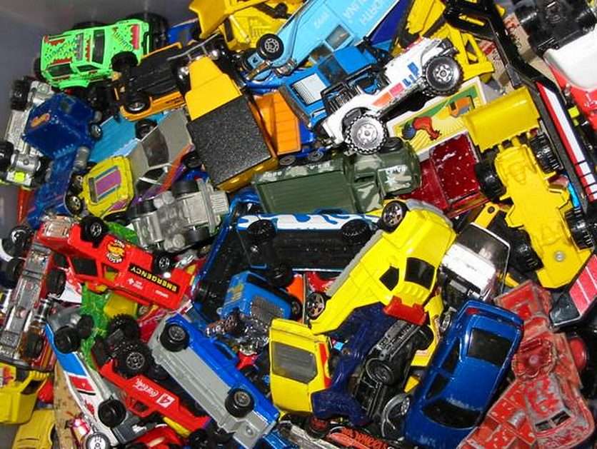Samochody i ciężarówki puzzle online