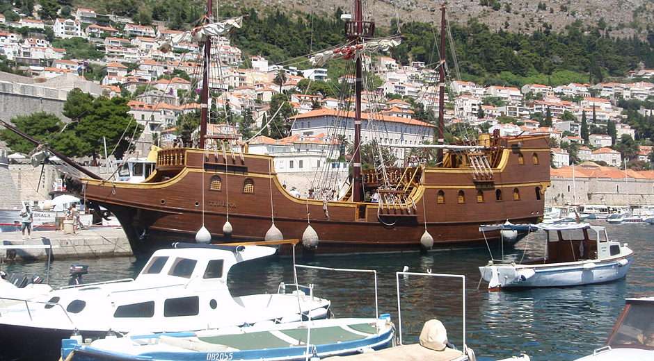 Ale okręt w Dubrovniku puzzle online