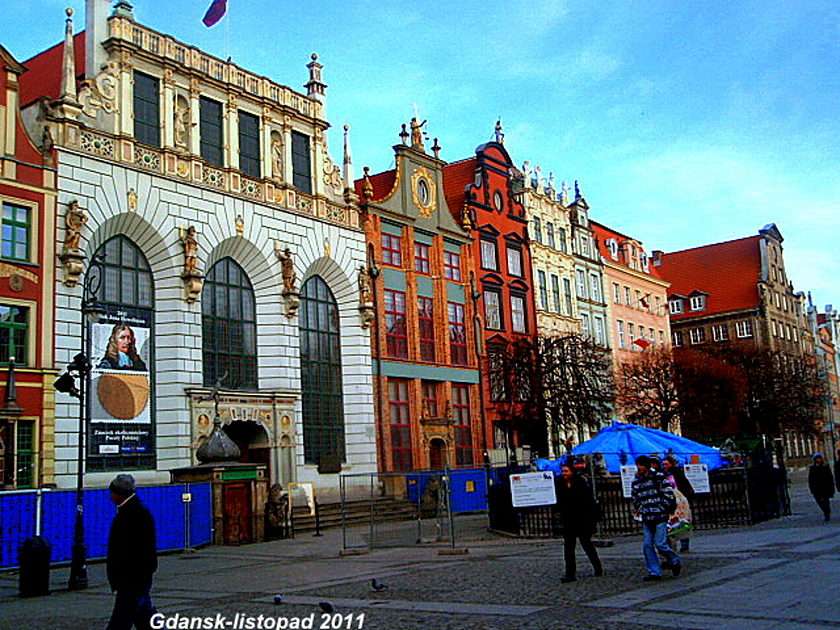 Dwór Artusa w Gdansku puzzle online ze zdjęcia