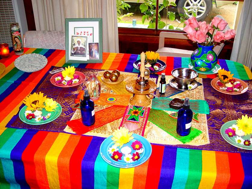 Kolorowy stół puzzle online ze zdjęcia