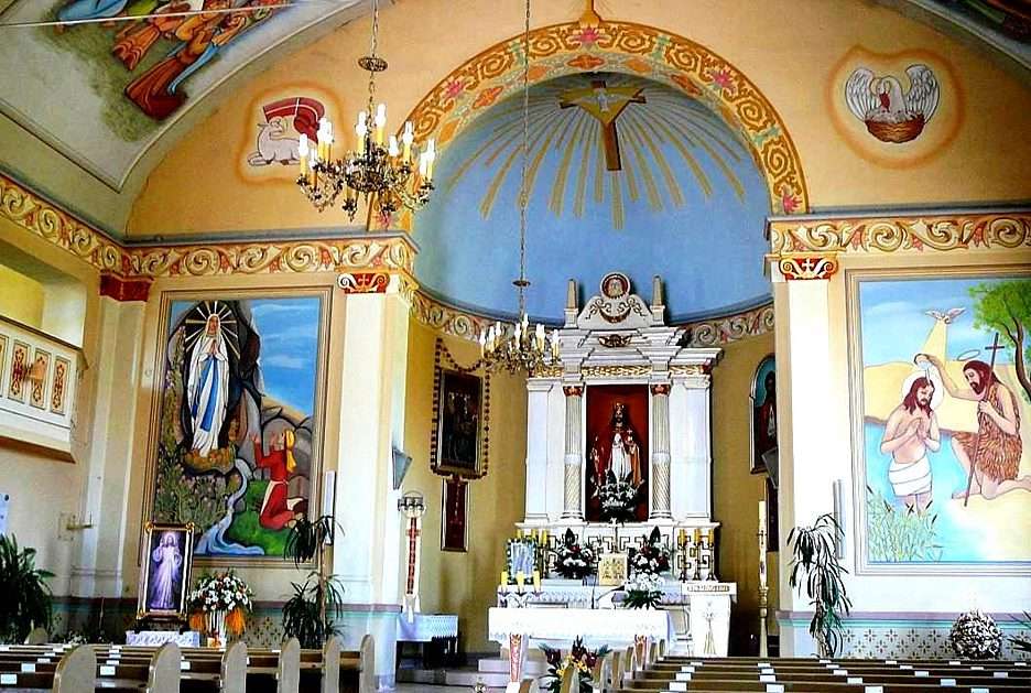 Bogdaj-wnętrze kościoła puzzle online