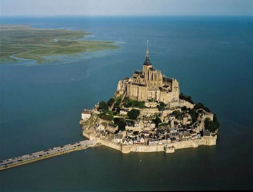 Zamek na wodzie puzzle online ze zdjęcia