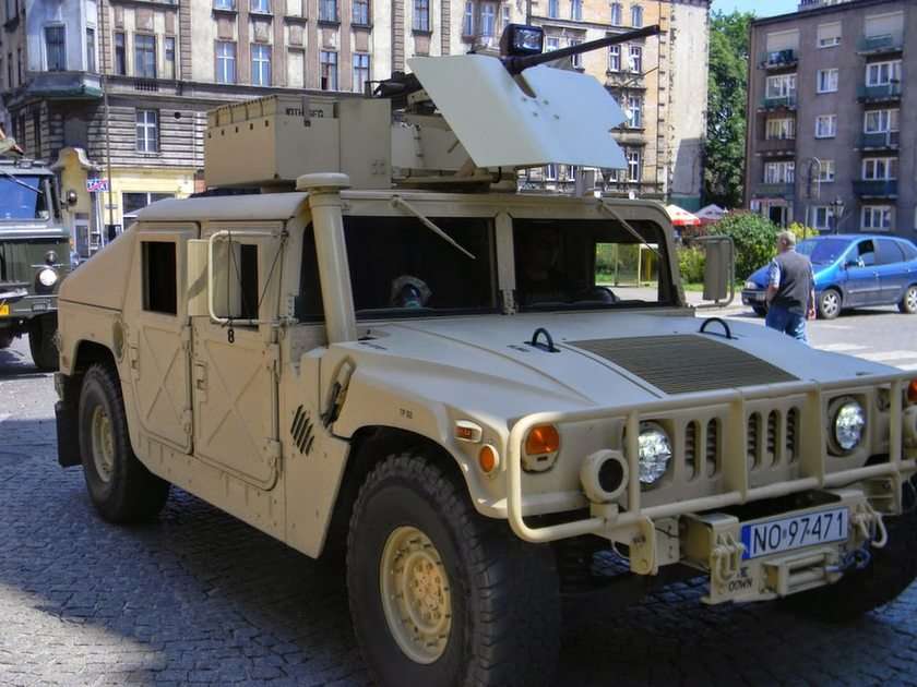 Humvee_samochód terenowy puzzle online