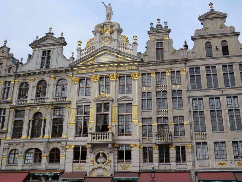 Kamienice na Grand - Place w Brukseli puzzle online ze zdjęcia