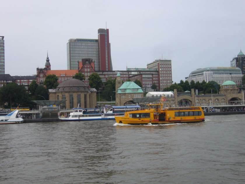 Port w Hamburgu puzzle online ze zdjęcia