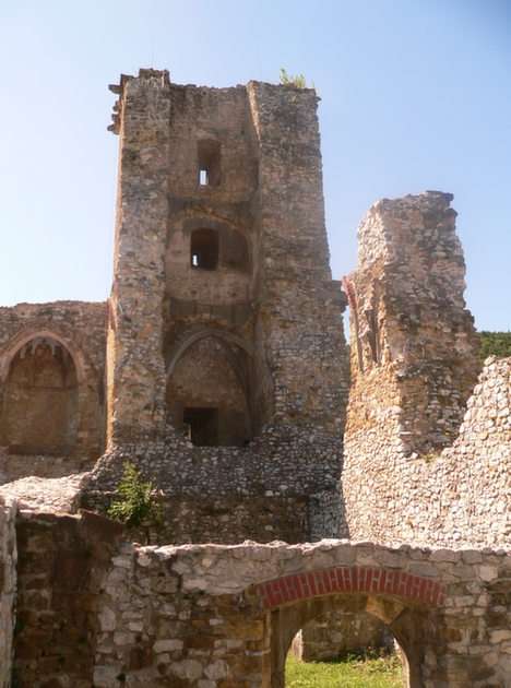 Ruiny w Eger Węgry puzzle online ze zdjęcia