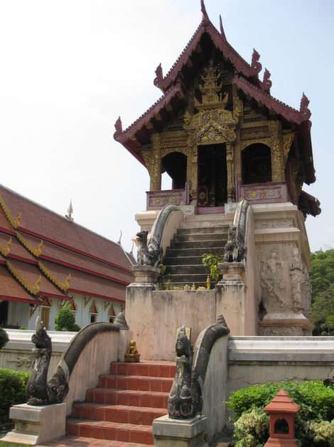 świątynia w Tajlandii puzzle online ze zdjęcia