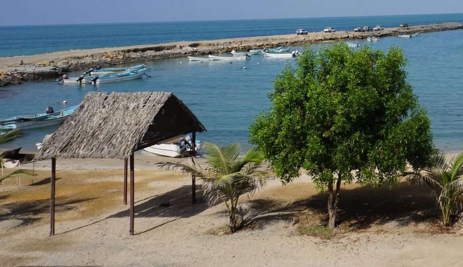 Plaża nad Zatoką Omańską puzzle online