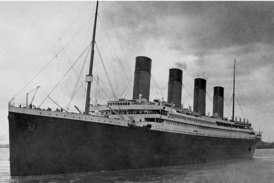 R.M.S Titanic puzzle ze zdjęcia