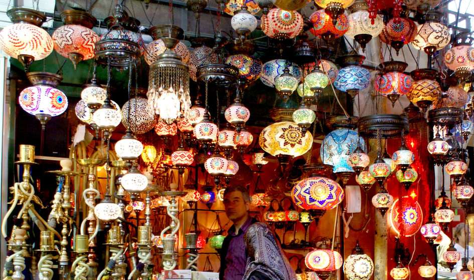 Turecki bazar z lampami puzzle online ze zdjęcia