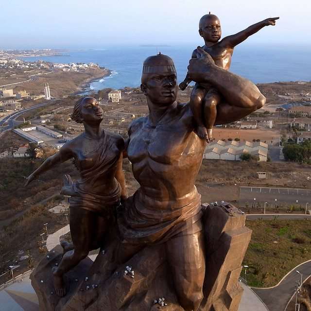 Pomnik afrykańskiego renesansu - Dakar, Senegal puzzle